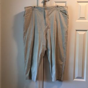 White stag khaki capris